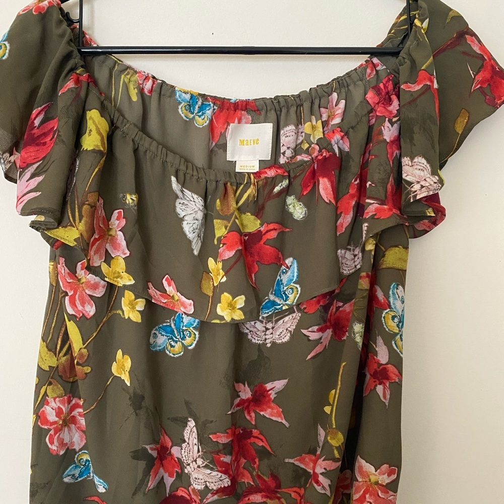 Anthropologie Maeve off the shoulder M top 🌺🦋🌼